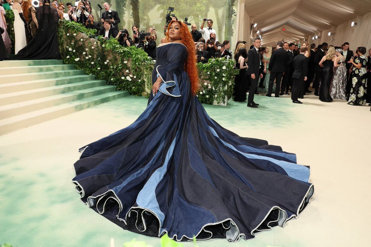 Da'Vine Joy Randolph in custom GAP by Zac Posen #MetGala