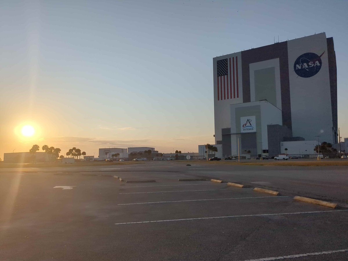 Go @BoeingSpace #Starliner! Saw the big support team driving by with Butch Wilmore and @Astro_Suni. Also cheering them on was @Astro_Jeremy here @NASAKennedy! cc @Commercial_Crew @ulalaunch