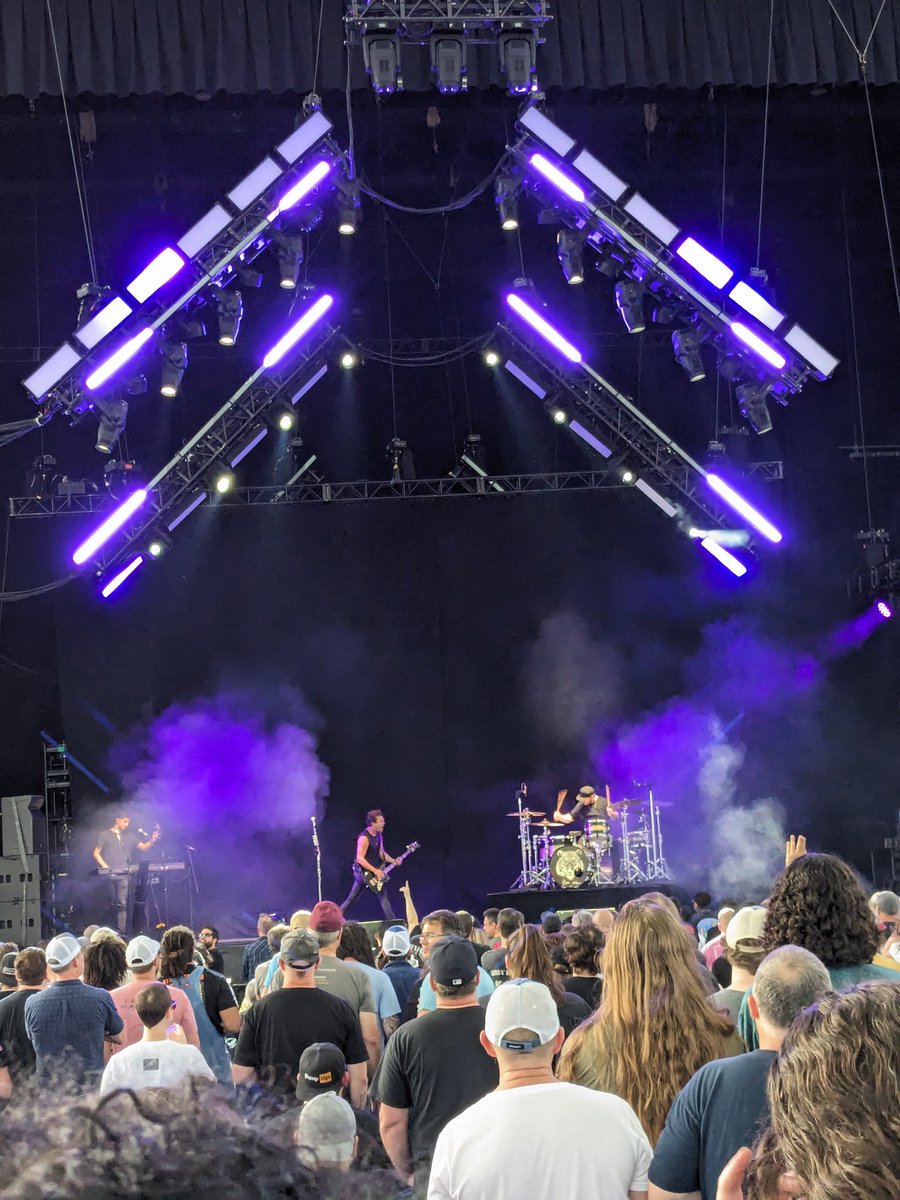 Buckle up kids. It's concert season and we have a lot on tap! Kicking it off with royal blood and queens of the stoneage!