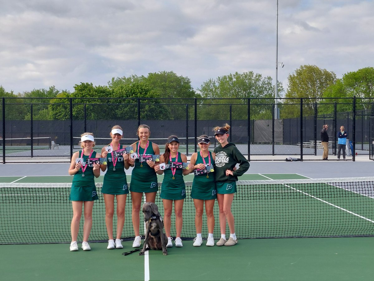The Lady Dutch will send 5 to State! Single champion (4x): Emily Blom Doubles Champion: Bryn/Claire Doubles Runner-up: Alloree/Lily Amazing tennis all day!