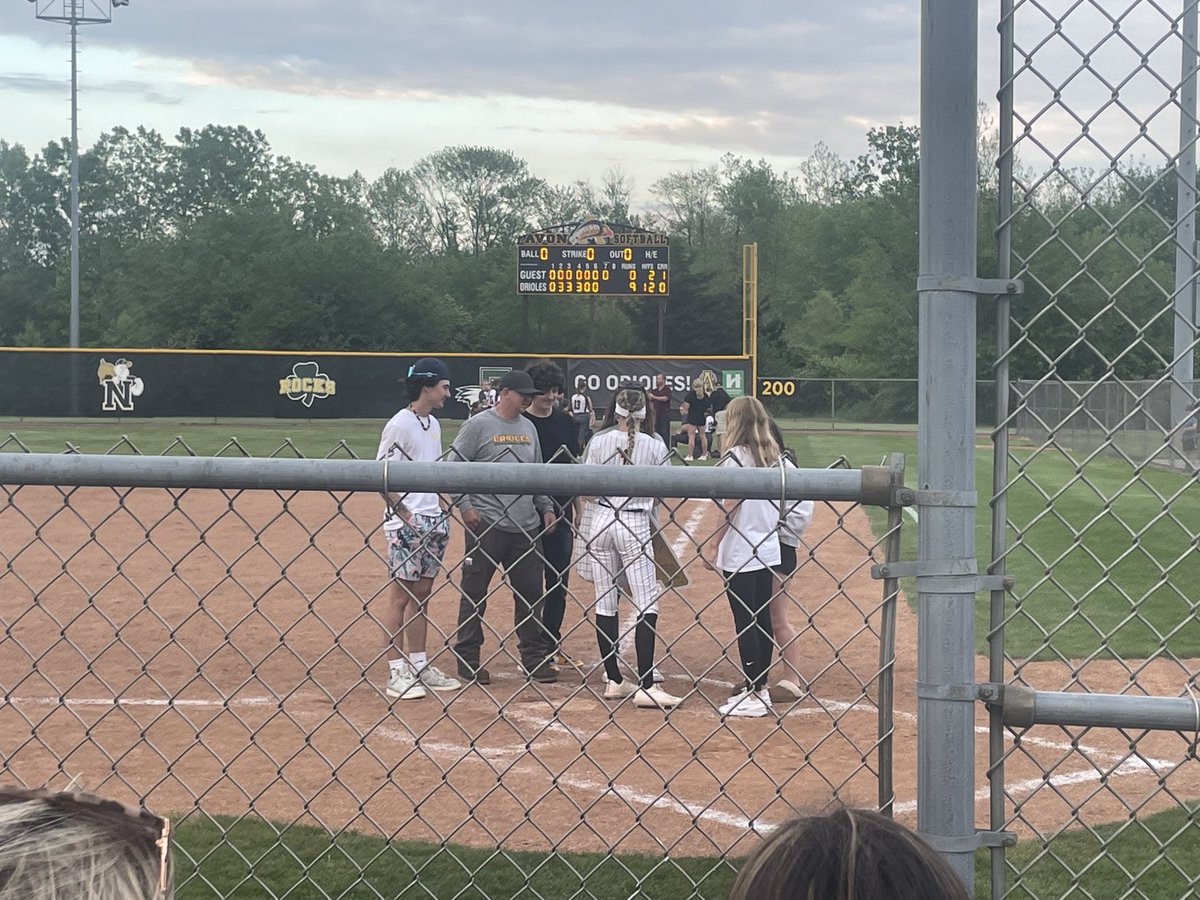 ⁦@Oriole_Softball⁩ with a shutout win on Senior Night!