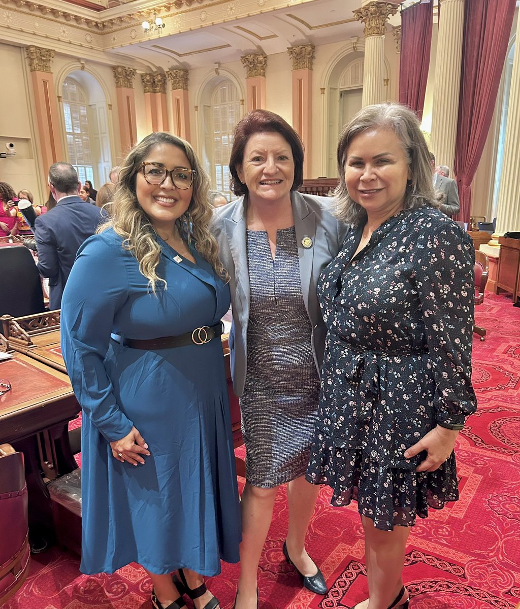 Congratulations to MANA de San Diego on being recognized as one of the @LatinoCaucus honorees today! MANA de San Diego does incredible work uplifting and empowering Latinas.
