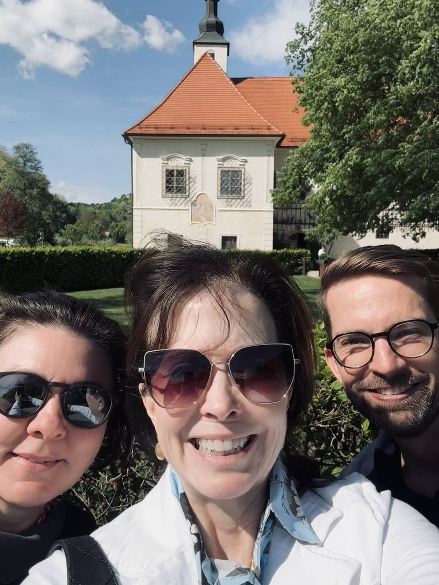 Beautiful day in the picturesque Štajerska district this weekend with dear Embassy colleagues! 🇸🇮🍃🏰
#ifeelslovenia #slovenia #beautifuldestinations #exploreslovenia #visitslovenia