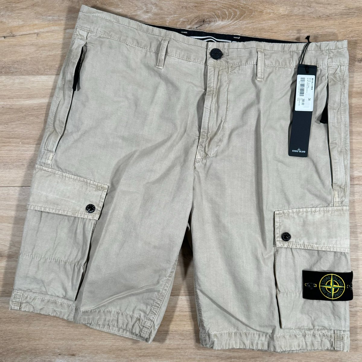 Stone Island cargo shorts in Sand! BUY 👉🏼 label-menswear.com/products/stone…