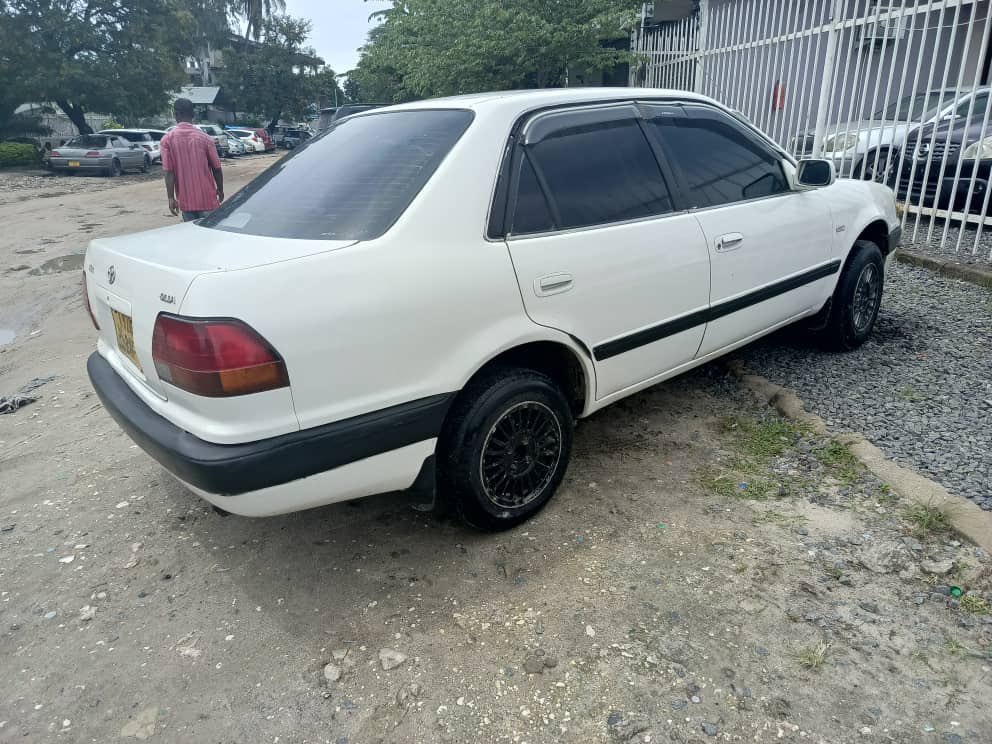 Kanatupwa🔥

TOYOTA COROLLA 🔥
Engine code 4E
Reg number BAF
Engine cc 1330
Full air condition 
Engine safii👍
Gear box safi
Price 3.9m✅
Iko vizur sana iwah 🔥
☎️0655777249 #AssengaMagariTz