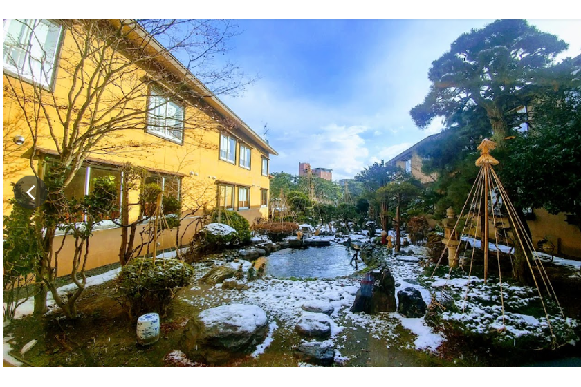 外国人も喜びそう🙌🇯🇵
人気観光地・函館にある日本を感じられる旅館
売り出し中です！

湯の川温泉駅 （徒歩で7分）
函館市電５系統

#函館 #民泊 #インバウンド
#外国人 と #不動産 エージェントを繋げるお手伝い🤝
realestate.co.jp/ja/forsale/vie…