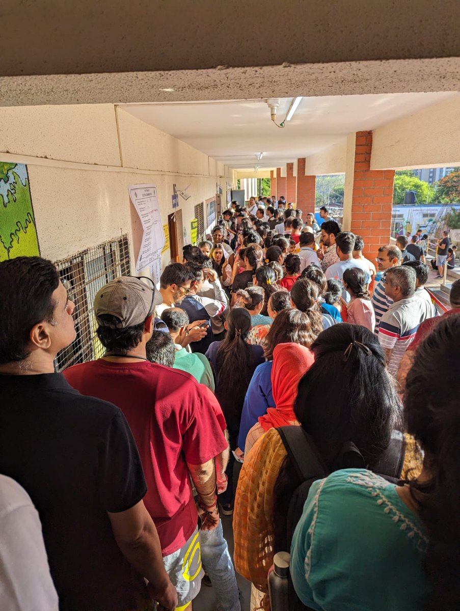 #Pune: Voters at a polling booth in Maan village near #Hinjawadi. Voting is underway for the Baramati Lok Sabha constituency. #LokSabhaElection2024 #BaramatiLoksabha
