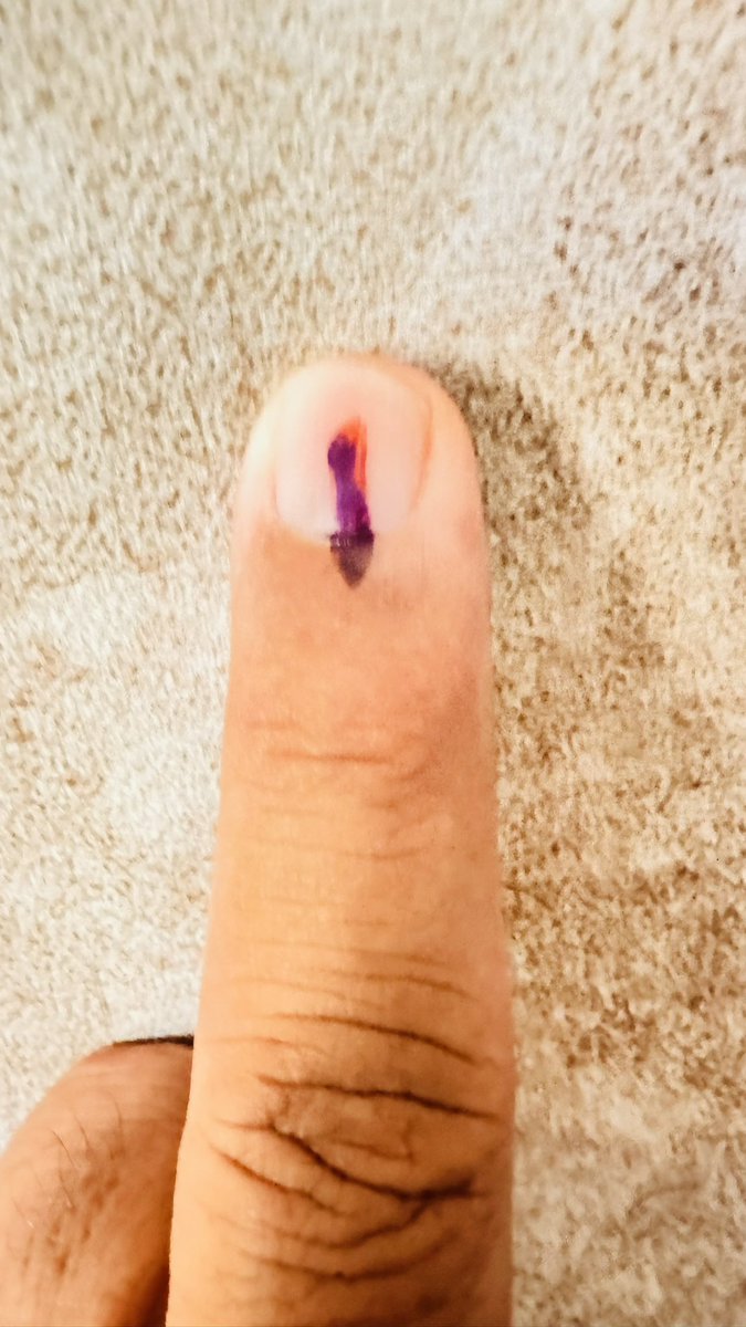 Honoured my responsibility with a pride of Indian to cast my vote @ECISVEEP @CEOGujarat @indian @Loksabhaelection2024 @Ahmedabadeast