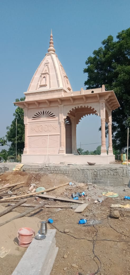 Pink Sandstone Temple For your Village  

Follow us @nbmarble  @zaidmarbless 

More information contact me 
8233078099
.
.
#templevisit #templearchitecture #templesofindia #nbmarble #hometemple #marbletemple #whitemarble #makranamarble #hindutemples #hindutemplearchitecture