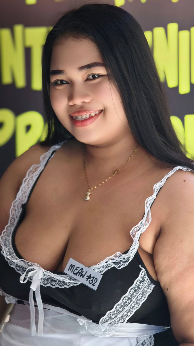 Come visit the girls here in Buzzin Lounge, Soi Chiyapoon. Great fun, relaxed venue.... See you soon #buzzinlounge #pattaya #gentsclubs