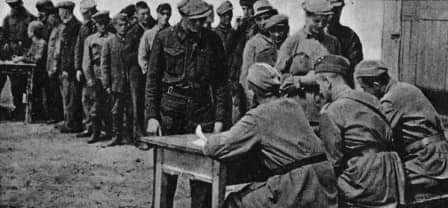 7 maja 1943 roku ukazał się oficjalny komunikat 
o rozpoczęciu formowania 
w ZSRS 1. Dywizji Piechoty im. Tadeusza Kościuszki.