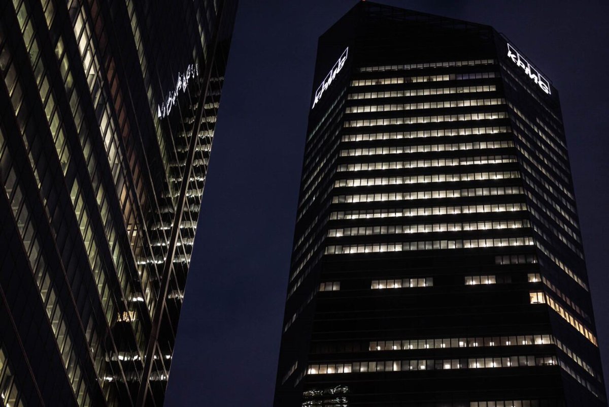 InteractIoT's tweet image. At 52 floors and 250 m high, Torre de Cristal is Spain’s tallest building. With #InteractIoT #connectedLEDlighting, it&apos;s now also one of the most energy-efficient, with a Class A (maximum) energy certification. 

Find out more 👉 signify.co/3UCxbMw

#aSignifyBrand