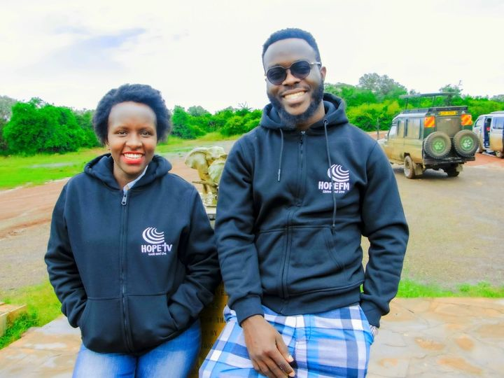 HopeFMLive's tweet image. It is said 'Asiyefunzwa na mamaye hufunzwa na ulimwengu.' For a child who doesn't accept correction, should a parent let the world teach them? How and why?
#BreakfastTable Call/WA 0717400555 | SMS 20933 | #SharonAndFranc @sharon_Naitore @Favoured_Franc  
#20YearsOfHope