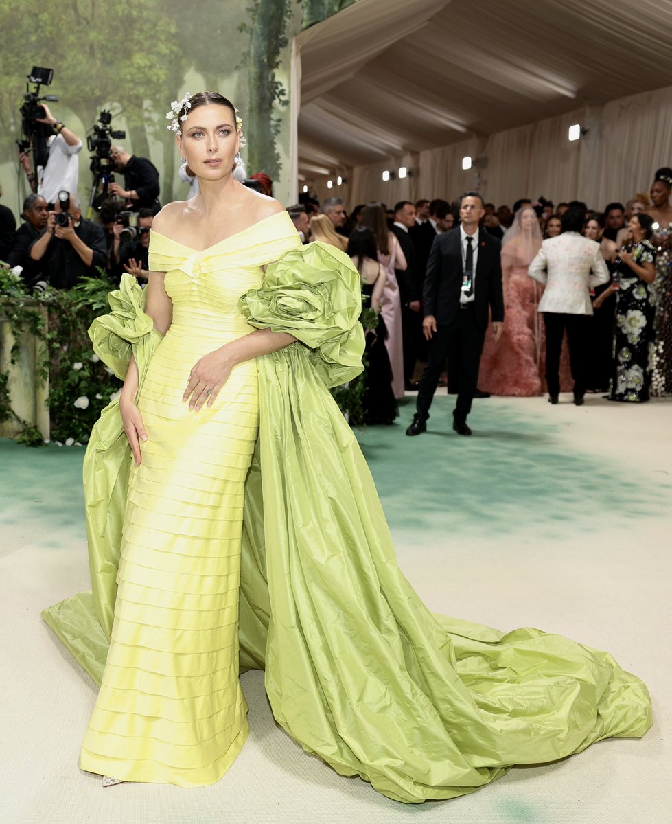 MariaSharapova's tweet photo. The Met Gala 2024 🧚🏻✨ https://t.co/Gd8GXDjk8c