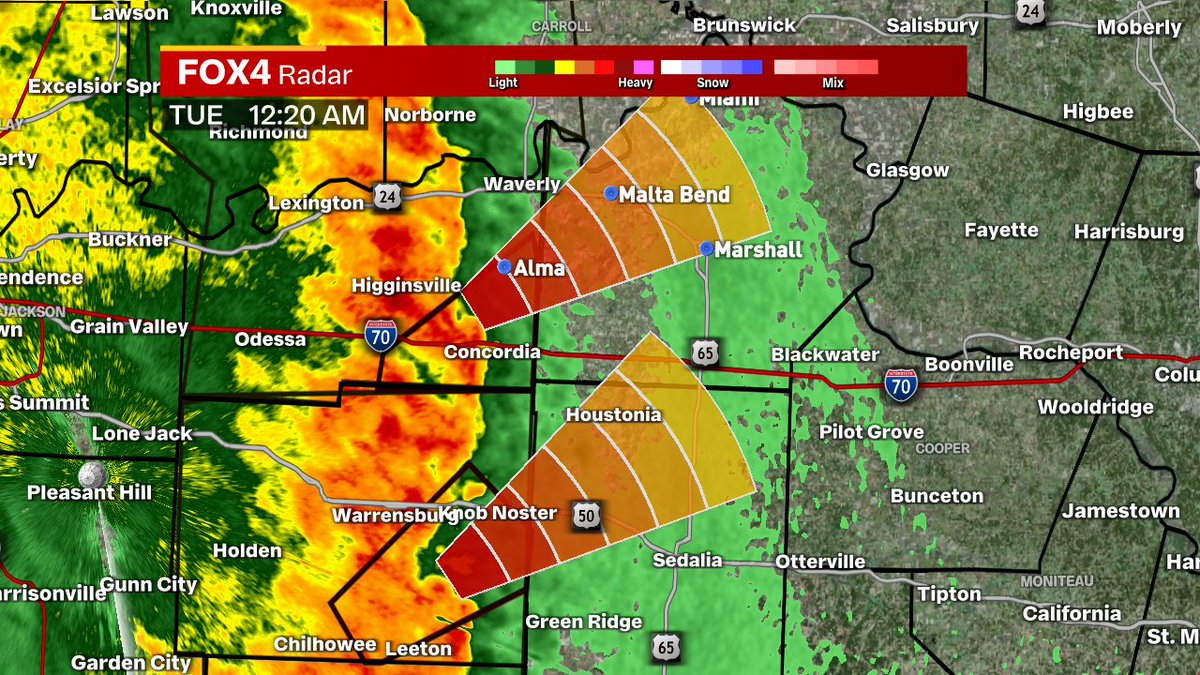 12:20 PM - Still tracking two possible tornadoes near Concordia & Whiteman AFB. They are tracking toward Saline and Pettis counties. The KC Metro risk has ended. @fox4kc #KCwx #MOwx