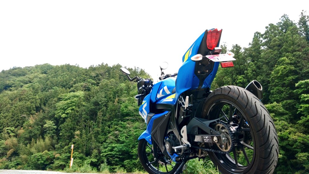 睡眠時間？
なにそれ、1時間寝れたらオーケーオーケー！
#GSXS125　
#ツーリング
#夜勤あけ