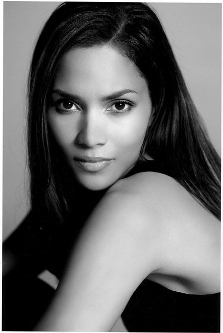 #HalleBerry #atress #photography @93DWTW @Kevin10919728 @Wahrhaftig @20CenturyBabes @TinaMarie_80s @RuizVelvet92 @Hispalense1981 @jmlpyt @hart_engel @VincentL40 @Beauty__Matters