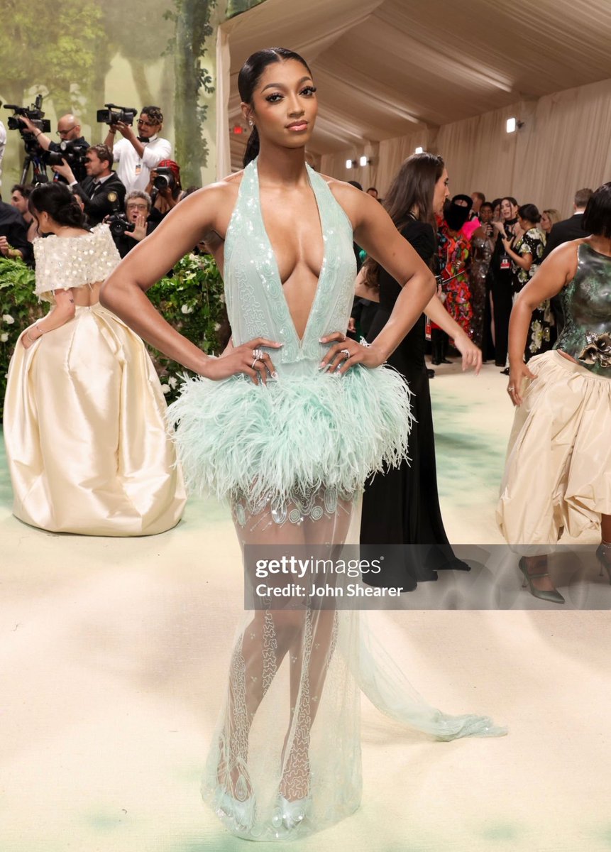 The Barbie has ARRIVED: Angel Reese put everyone on notice with this look at the 2024 Met Gala! 😍