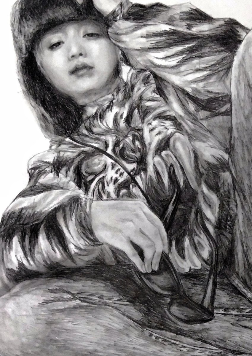 描きたい衝動にかられて描いたMasterplan JUNON😆
洋服の柄等の緻密さは無しで笑
大体のイメージでお楽しみ下さいw
#BEFIRSTファンアート
#JUNON
#ジュノン
#鉛筆画