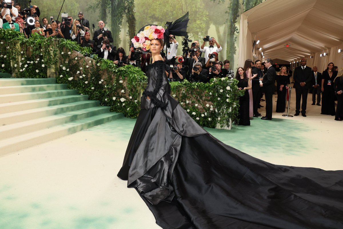 Zendaya unveils a second outfit at the #MetGala.