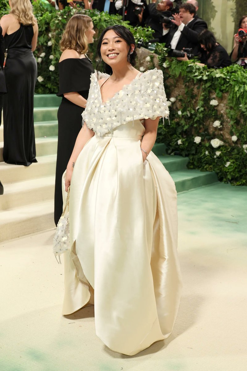 There is no flex greater than thriving angel-style at the Met Gala after robbing the Met Gala in a movie -- I see you, Awkwafina  

 (also please buy my novel The Frame-Up if this appeals to you)