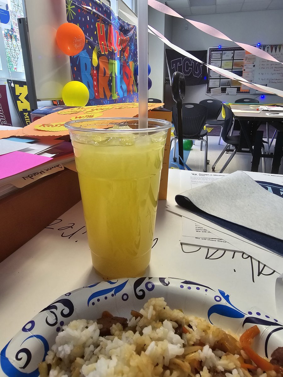 Day 1 of Teacher Appreciation @Eastlake_HS was fabulous! The talented ladies of Eastlake Nail Tech and Esthetic program are amazing! My feeties felt so good! Then, a yummy mango lemonade from Craze was just what I needed. #TeacherAppreciationWeek #TeamSISD @SISDEsthetics