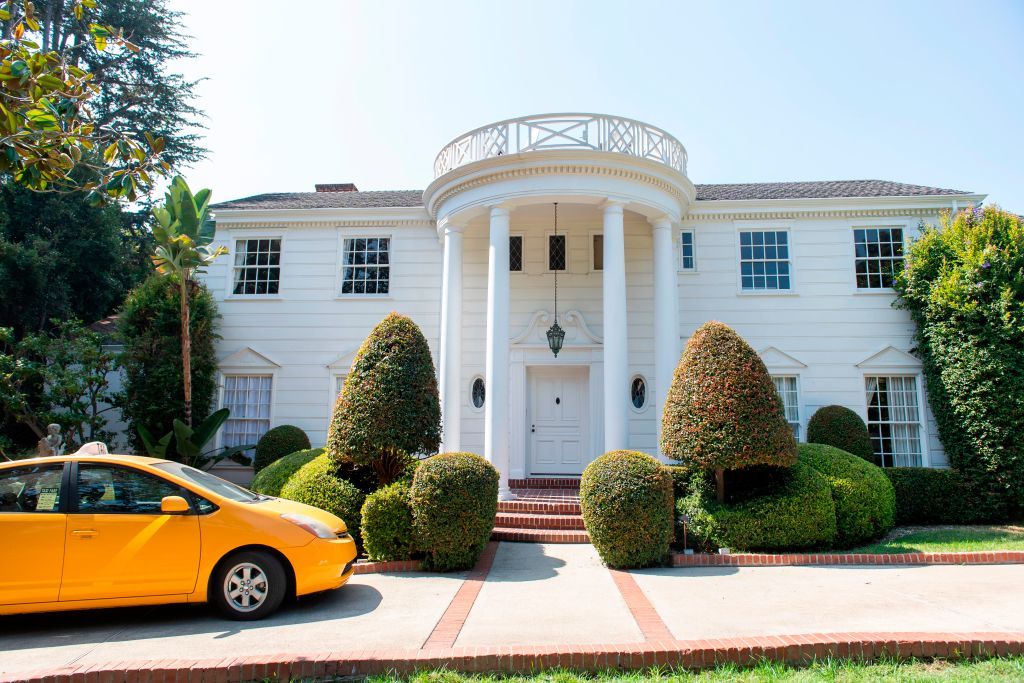 Esta es la casa que el hijo de Milei, Rupert Miltonfriedman Milei se habría comprado en el lujoso barrio de Bel Air en Los Angeles Estados Unidos.