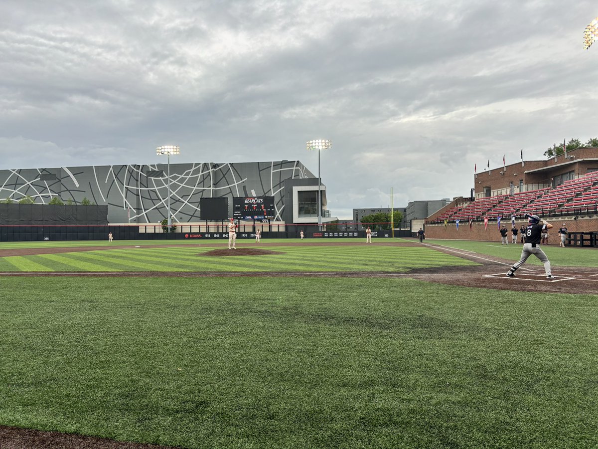 Huge thanks to @GoBearcatsBASE and @GoBEARCATS for allowing us to use their beautiful facility for our game this evening! #Bearcats #OneTribe