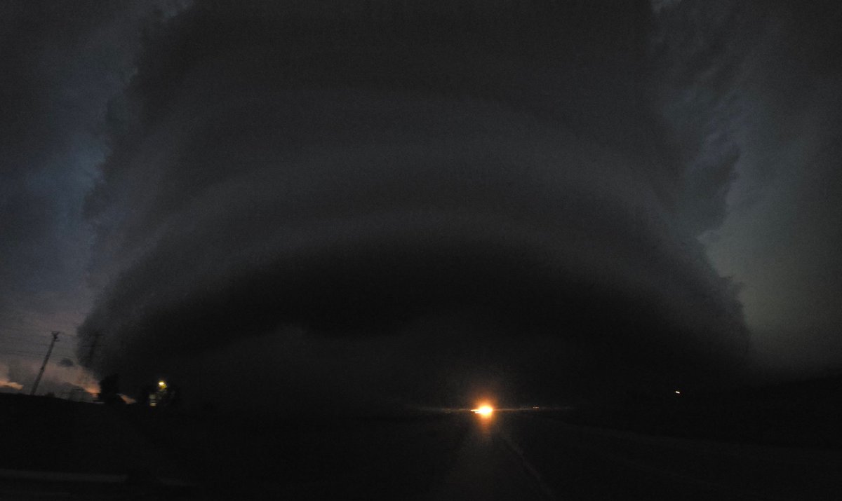 MONSTER supercell with unbelievable structure over Perry, OK. #okwx