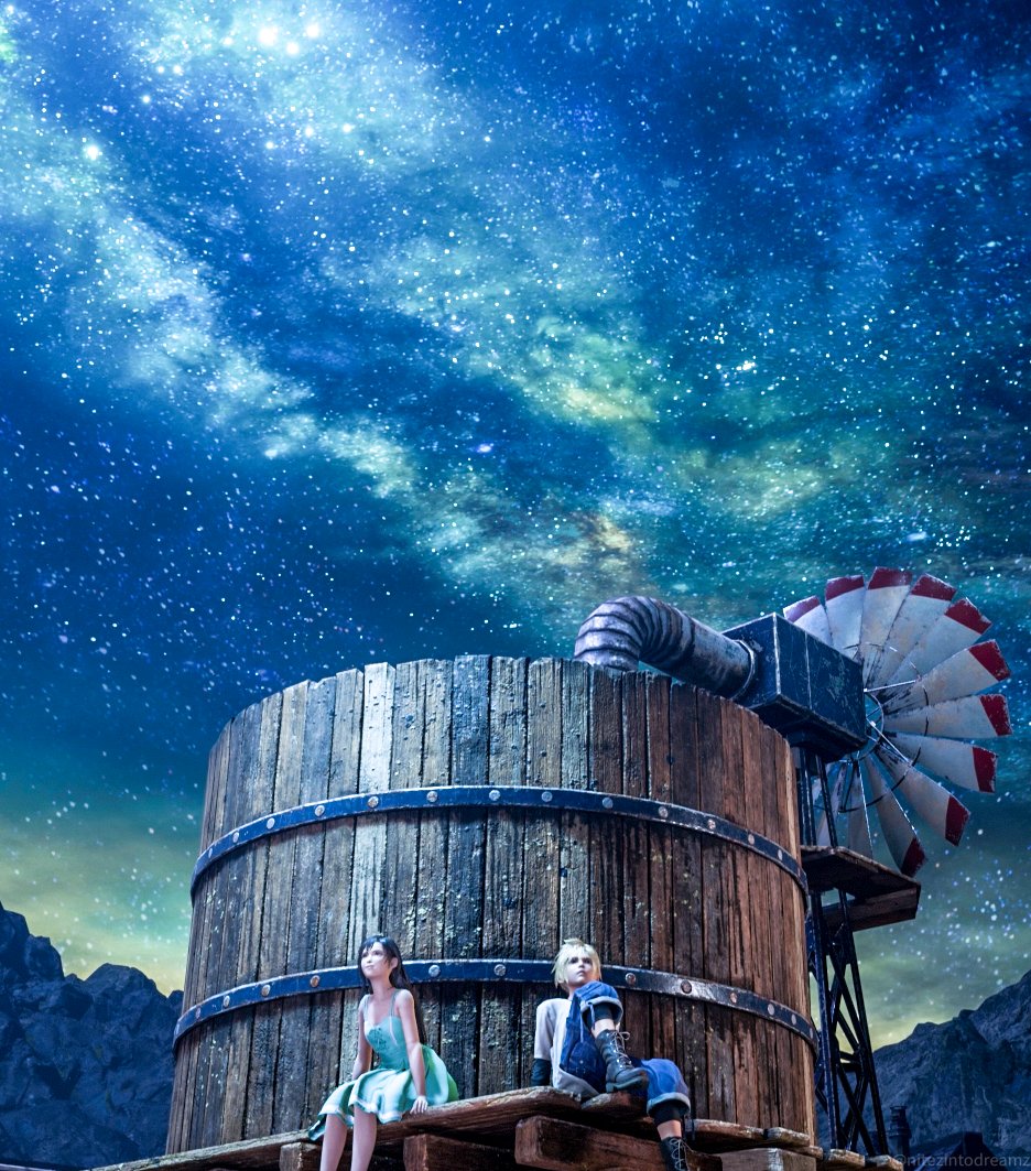 nitezintodreamz's tweet image. Cloud and Tifaโs relationship in FFVII is a unique, complex, & subversive take on the childhood friends-to-lovers trope. The many layers of depth in their relationship make their romance and bond far more compelling and relatable than most fantasy romances.
A thread๐งตโฌ๏ธ: