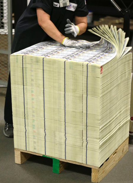 CryptoRumb936's tweet photo. π Snif, snif... smells like money printing! πΈπ¨οΈ
Ever wondered how much goes into keeping the economy rolling? Here's a fresh batch ready to hit the banks!
#MoneyPrinting #Economy #CurrencyFlow
π RT if you can almost smell the ink! https://t.co/Wgz4TiazBr
