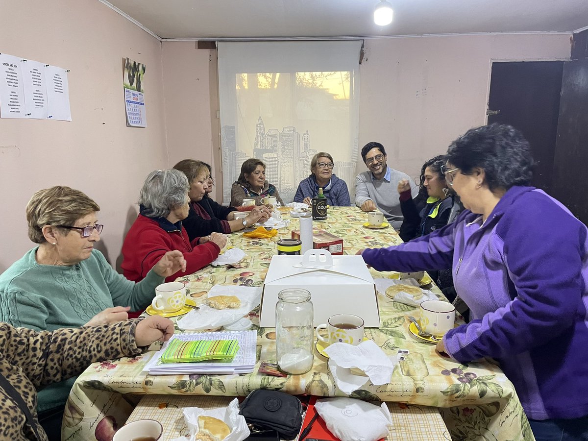 🚨La seguridad es fundamental para el buen vivir. Conversamos con el Club de Adulto Mayor María Paz sobre nuestra campaña de cambio de categoría en la materia, las vecinas nos manifestaron su apoyo y la necesidad de recibir más recursos, infraestructura y dotación policial.