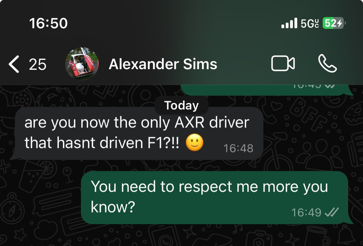 PipoDerani's tweet image. Some @AlexanderSims love today.