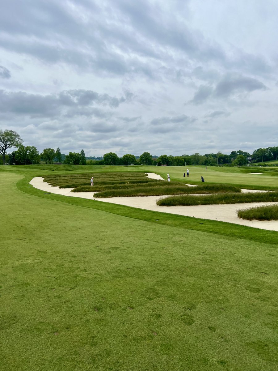 Oakmont does not disappoint.