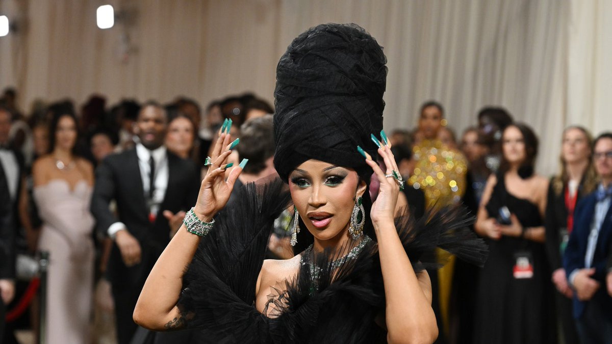 Cardi B at Met Gala 2024 Was the Night's Biggest Rose. Literally. glmr.co/ENPVkvc