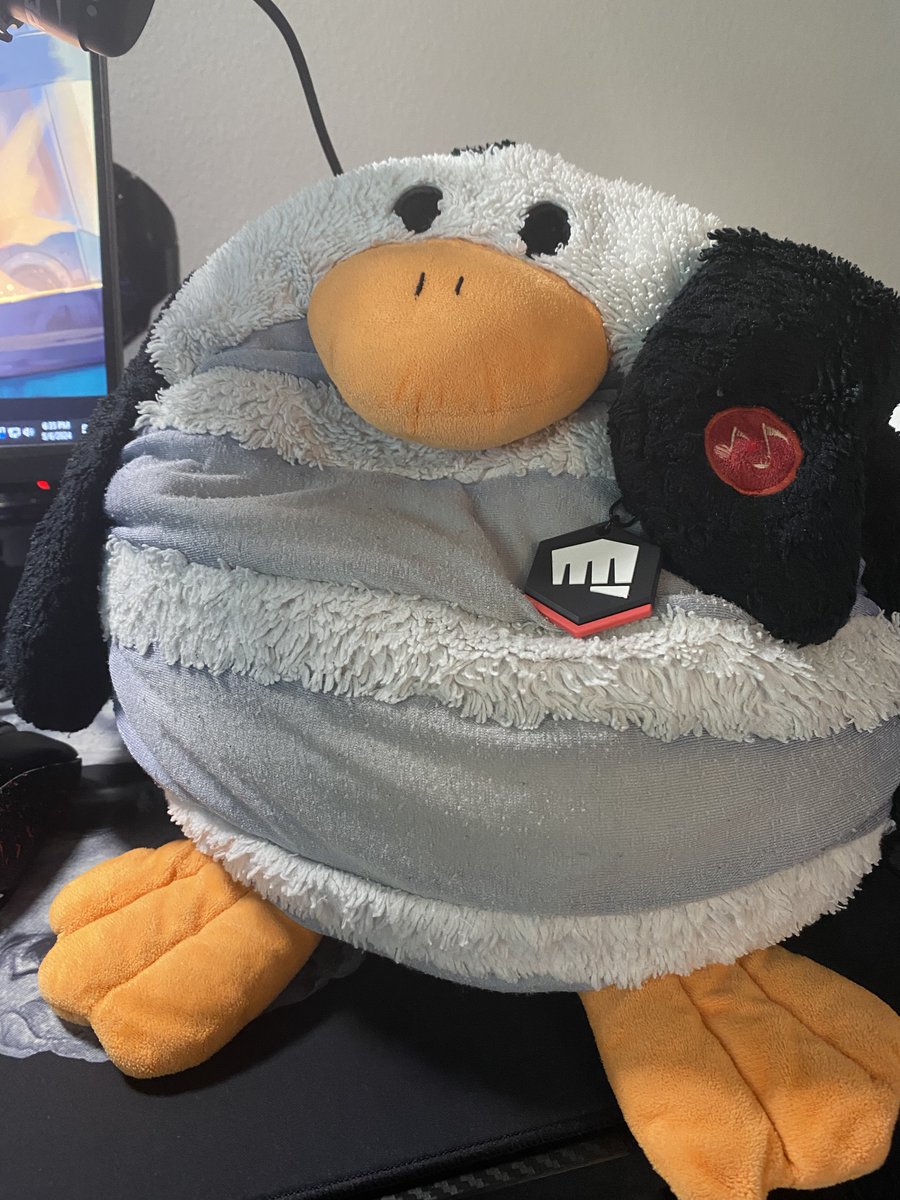 KP 🐧 tweet media