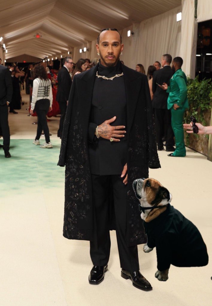 @LewisHamilton Glad that Roscoe came with you to the Met Gala 🥹❤️