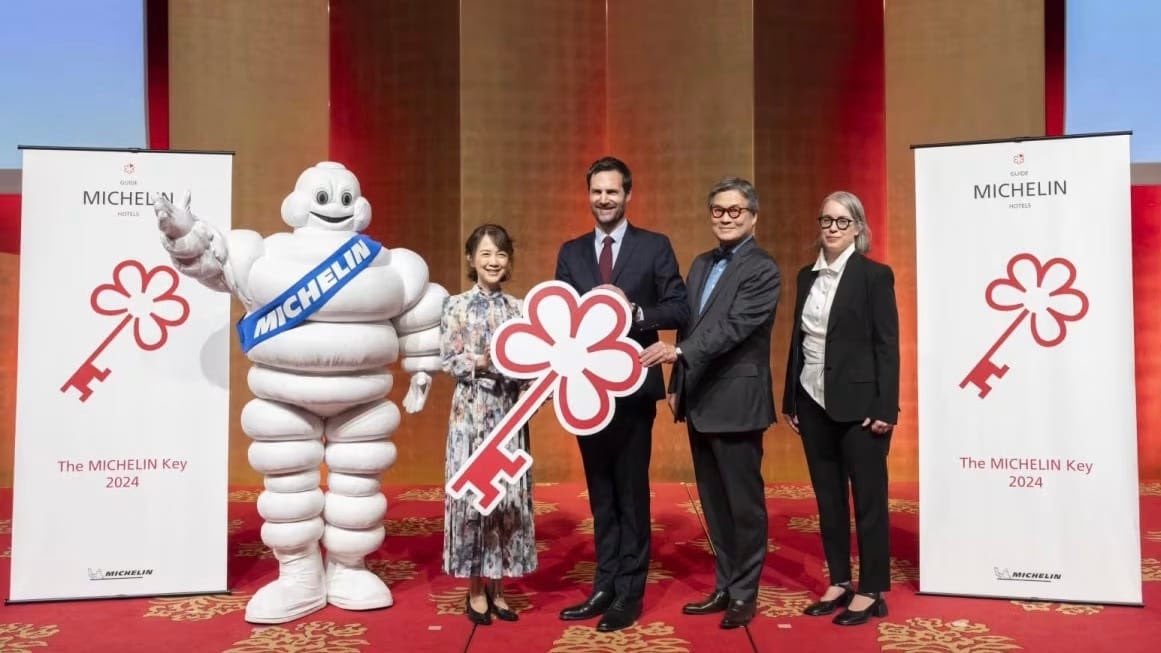 Michelin Guide Debuts 'Michelin Keys' Hotel Rankings. The Michelin Guide, long revered for awarding stars to the world's top restaurants, has now ventured into the hotel industry with its first-ever U.S. hotel rankings. #michelin #michelinguide #travel #luxurytravel