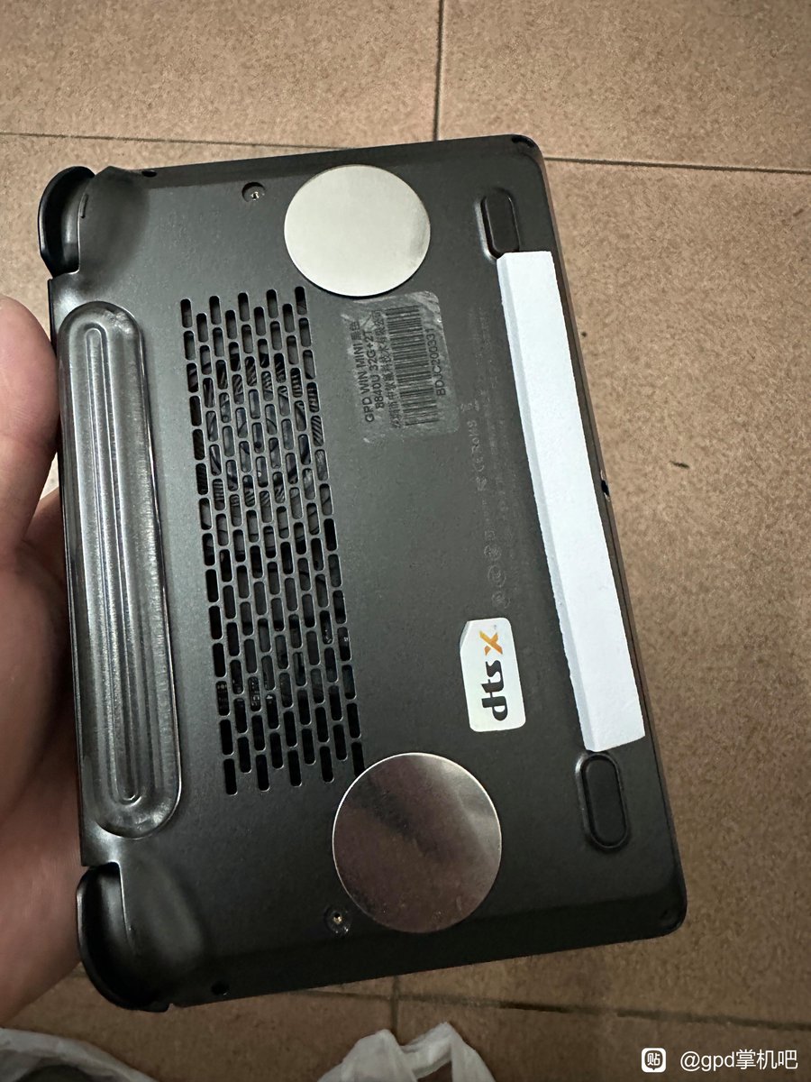 GPD WIN Mini専用 グリップ (GPD Win Mini 2025 console in GPD WIN Mini専用 グリップ (GPD Win Mini 2025 console in