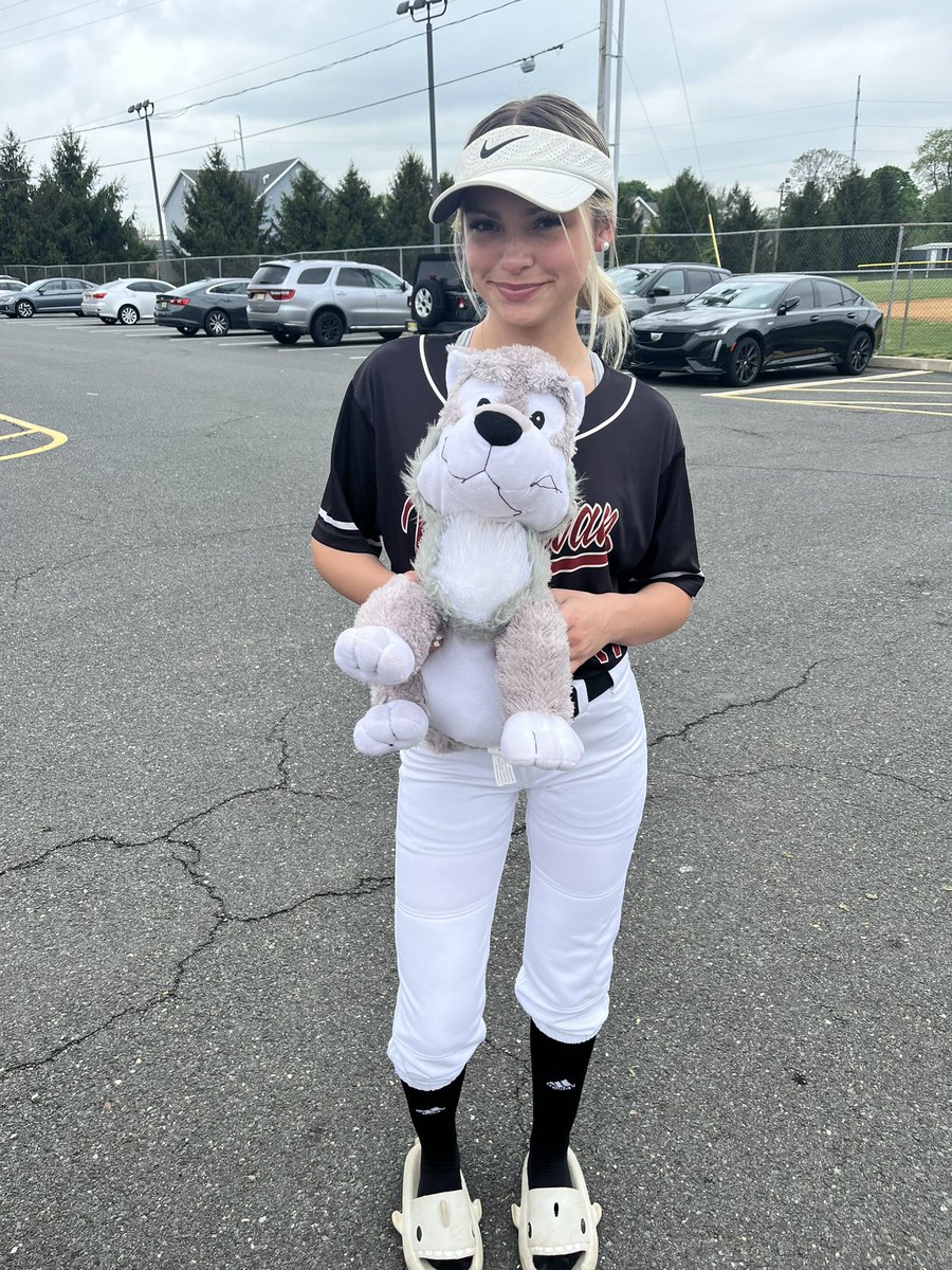 Big Huskies win today 14-1 over RBR. Izzy with 3 hits,4 RBI’s including her first HR. Ryann with a BIG game, 2 HR’s including a Grand Slam while pitching 5 innings with 10 K’s &amp; 1 ER (today’s Harry recipient). Brianna “Willy” took home Harry Friday@“Senior Night” win vs. TRS 12-4