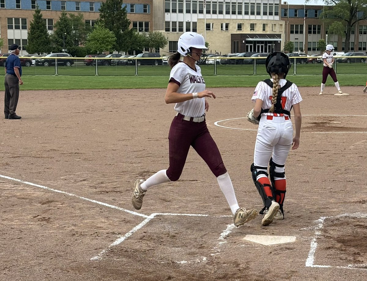 WJ Softball clinched the Crown Conference Championship tonight, beating Padua 9-2. @mcgeemckayla was masterful again with 16 Ks + only 2 hits allowed @CaleighShaulis was 3-4 with dbl, 2 runs + 4 RBI @SiennaTepley was 2-4 with 2 runs + 3 SBs #WJSoftball #LetsBeLegendary