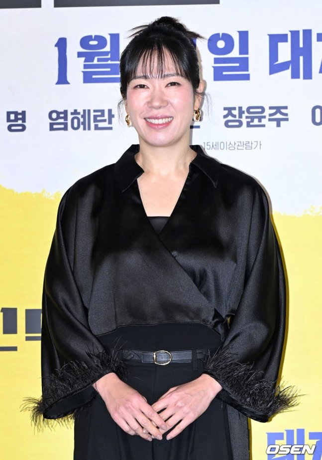 #LeeSungMin dan #YeomHyeRan dikabarkan akan bergabung dalam cast film #TheAX 

Garapan sutradara #ParkChanWook 

Castnya 🔥🔥

m.entertain.naver.com/now/article/10…