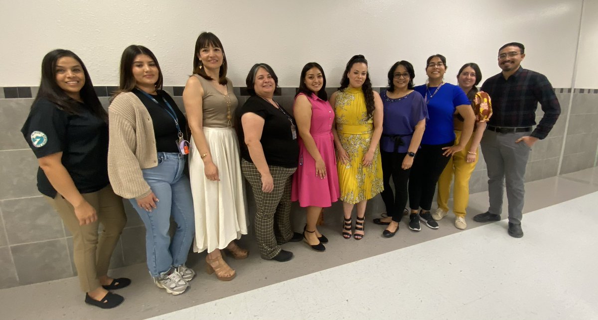 😎 Science Dept. kicked off #TeacherAppreciationWeek by participating in dress to impress 💅🏼 Huge thank you to our teachers for making a difference everyday! 🍎 @Gibbysoccer @bhenderson_EHS @lmccray_EHS @AAvila_EHS @EJAC0BO