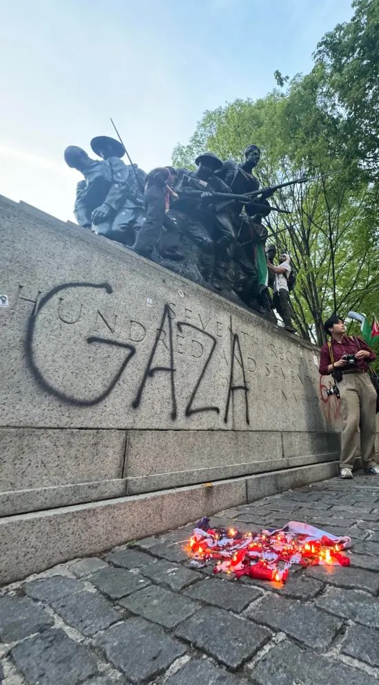 107th Infantry Memorial (WWI).
Unveiled in NYC in 1927.
Vandalized today. 

We need mass deportations. Now.