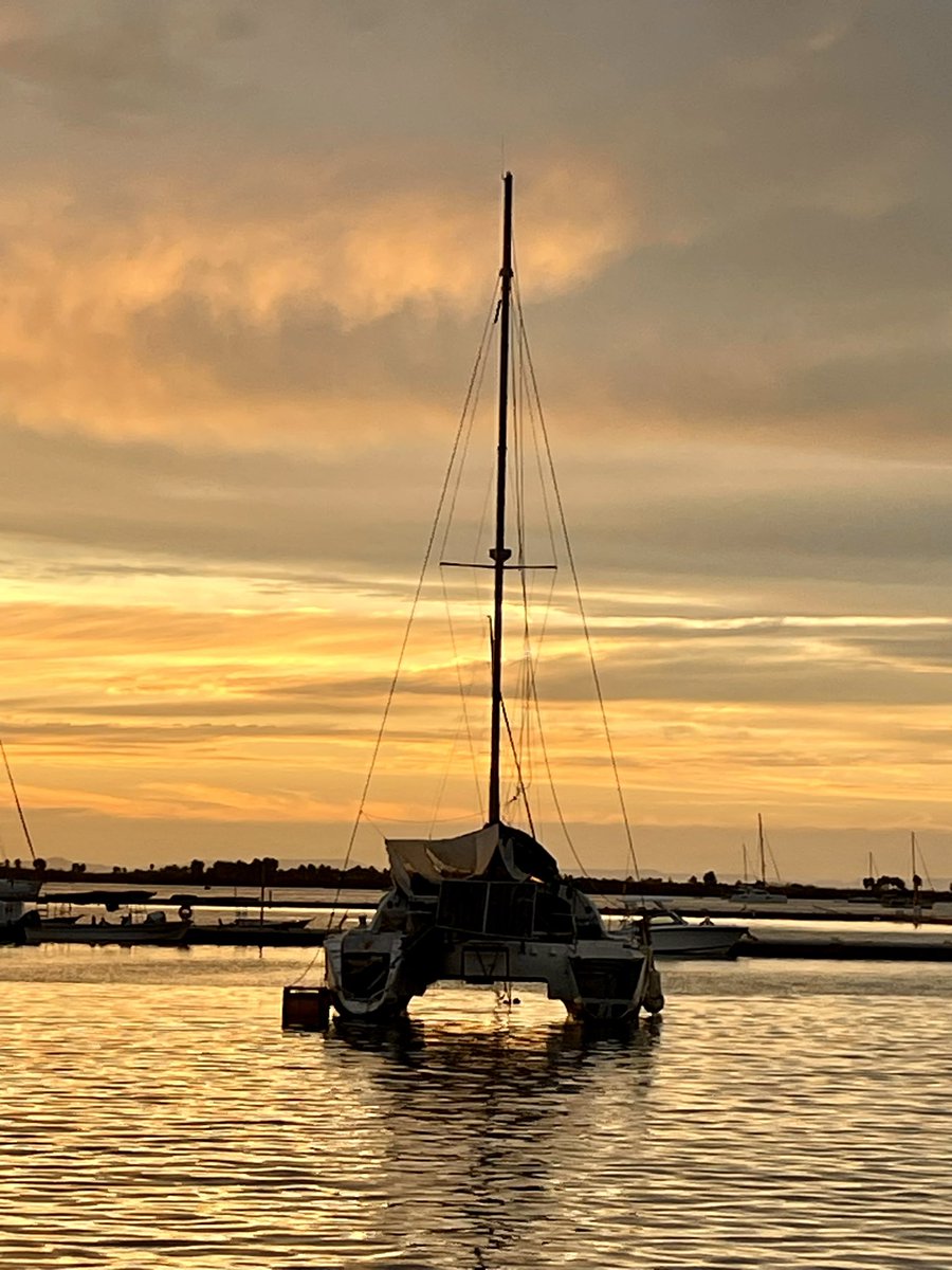 Para relajarse con este atardecer ☀️
La Paz, Baja California Sur, México 
@PintoFotografia #bajacaliforniasur