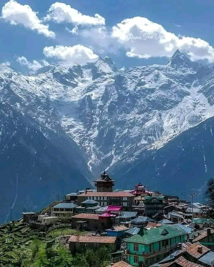 Beautiful place in Himachal Pradesh, India

#amazingview #Amazing #amazingplaces #nature #india #beautiful.