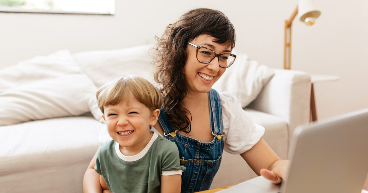 Some companies have set up child care at work, while many others offer flexible work options, which allows working parents to adapt to child care needs. The result? Employees stay longer and feel better about where they work. #WorkingParents #Benefits tiny-link.io/hyJNx8xCtsjdMk…