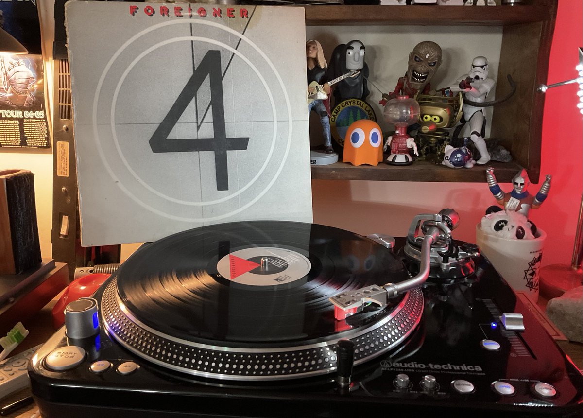 NP: Foreigner- 4 (1981)

Love this one … “Juke Box Hero”.

Today’s juke boxes got mp3s, how boring.

The toothbrush is for cleaning stubborn clogged spots on some vinyls. 🧼 

 #VinylCommunity #VinylRecords #recordcollection #records #VinylAddict  #vinyljunkie #NowSpinning #LP