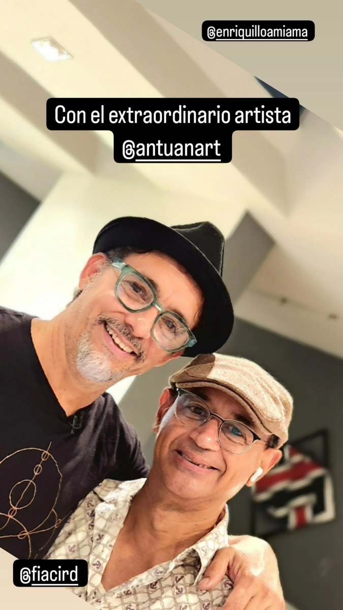 With the extraordinary Cuban artist Antuan!
@FiaciRD 
#artistsontwitter #photo #enriquilloamiama