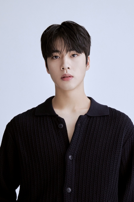 #ChoHanGyeol confirmed cast for SBS drama <#Connection>, he will act as #JiSung's character in his younger days. Broadcast on May 24. #JeonMiDo #KwonYul #KimKyungNam #JungYooMin
